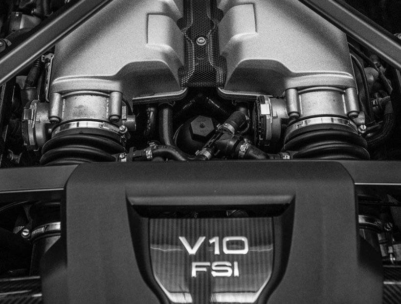 {賭馬}(宝马I8发动机跟丰田雷凌发动机一样吗)